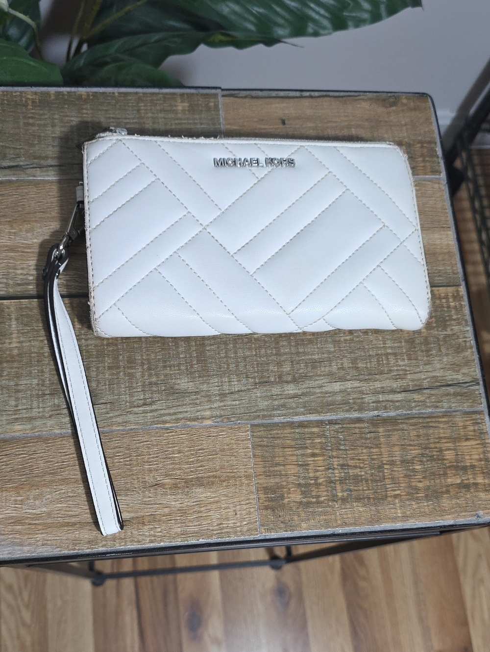 Michael Kors Quilted Peyron White Leather Wristlet Wallet